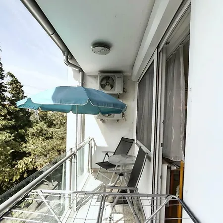 Apartment Hajnalhaz *